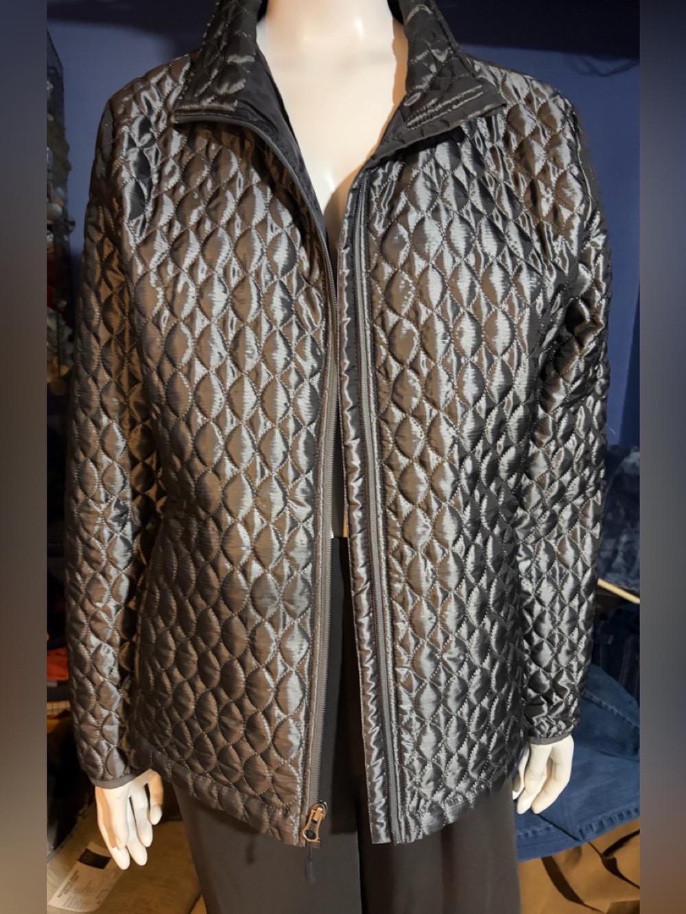 Lands' End Women's Silvery Gray Quilted Zip-Front Jacket Long Sleeve Size L  EUC